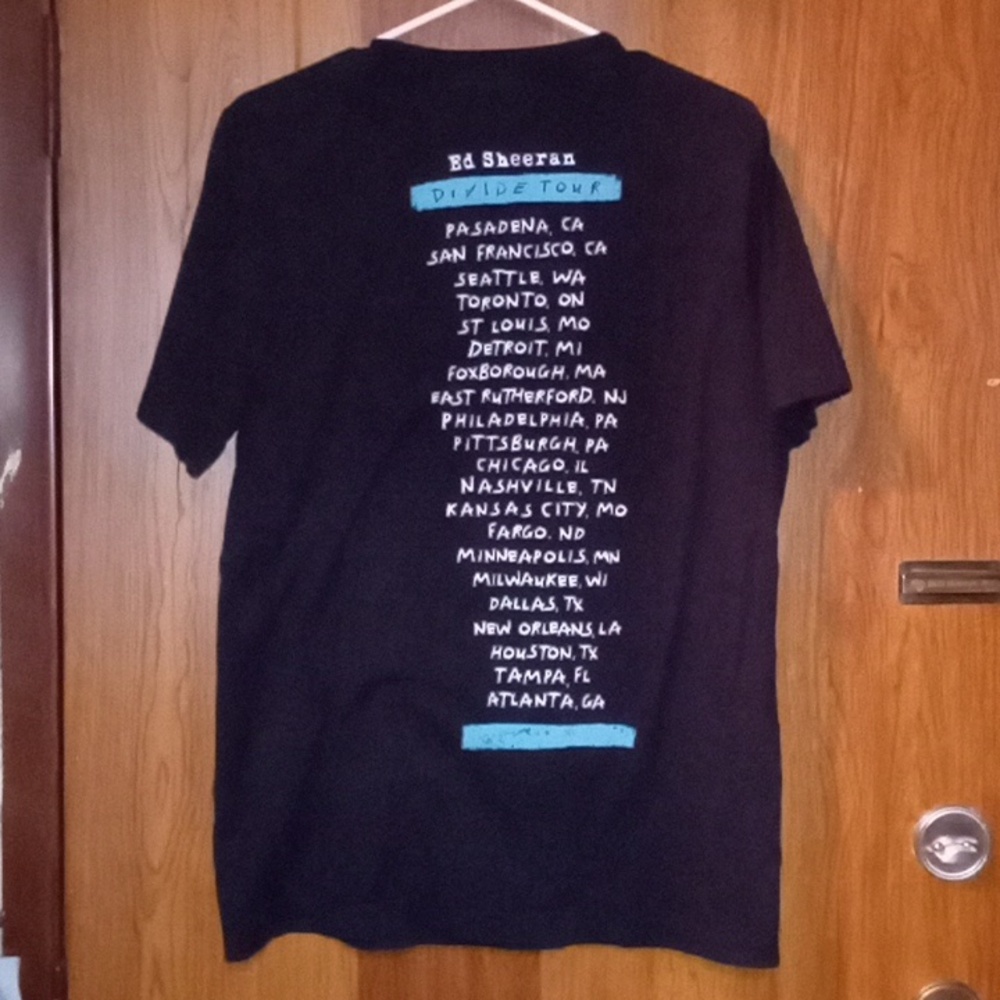 ED SHEERAN  "DIVIDE TOUR" CONCERT T-SHIRT - Picture 3 of 6